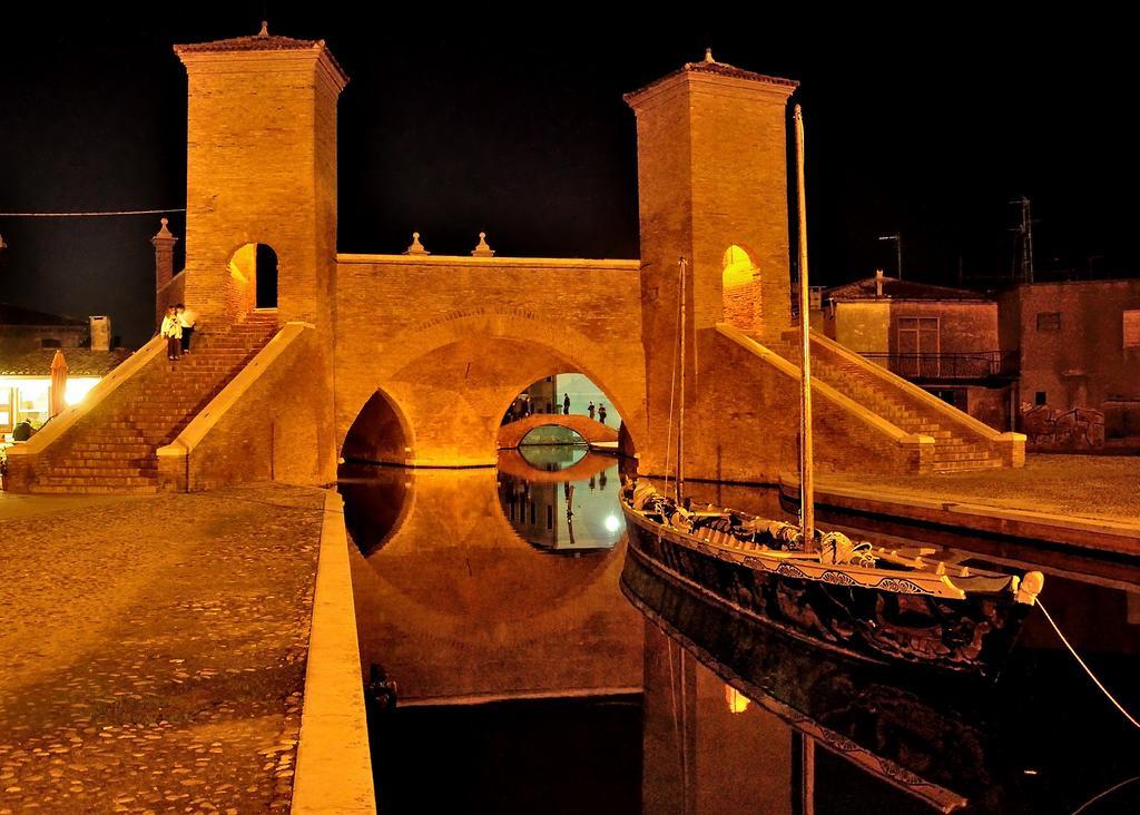 Palazzo Spada - Attico Con Terrazza Vista Fiume In Centro Codigoro Εξωτερικό φωτογραφία